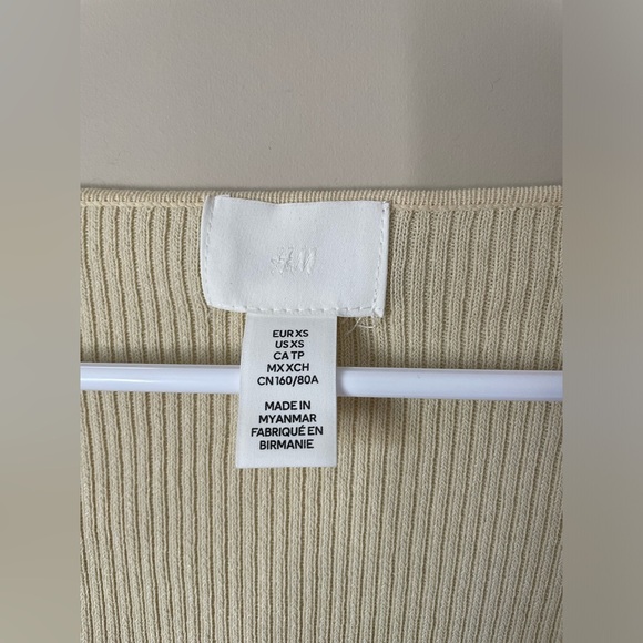 H&M cream Rib-knit Sweetheart-neckline Top NWOT XS long sleeve - Picture 3 of 9